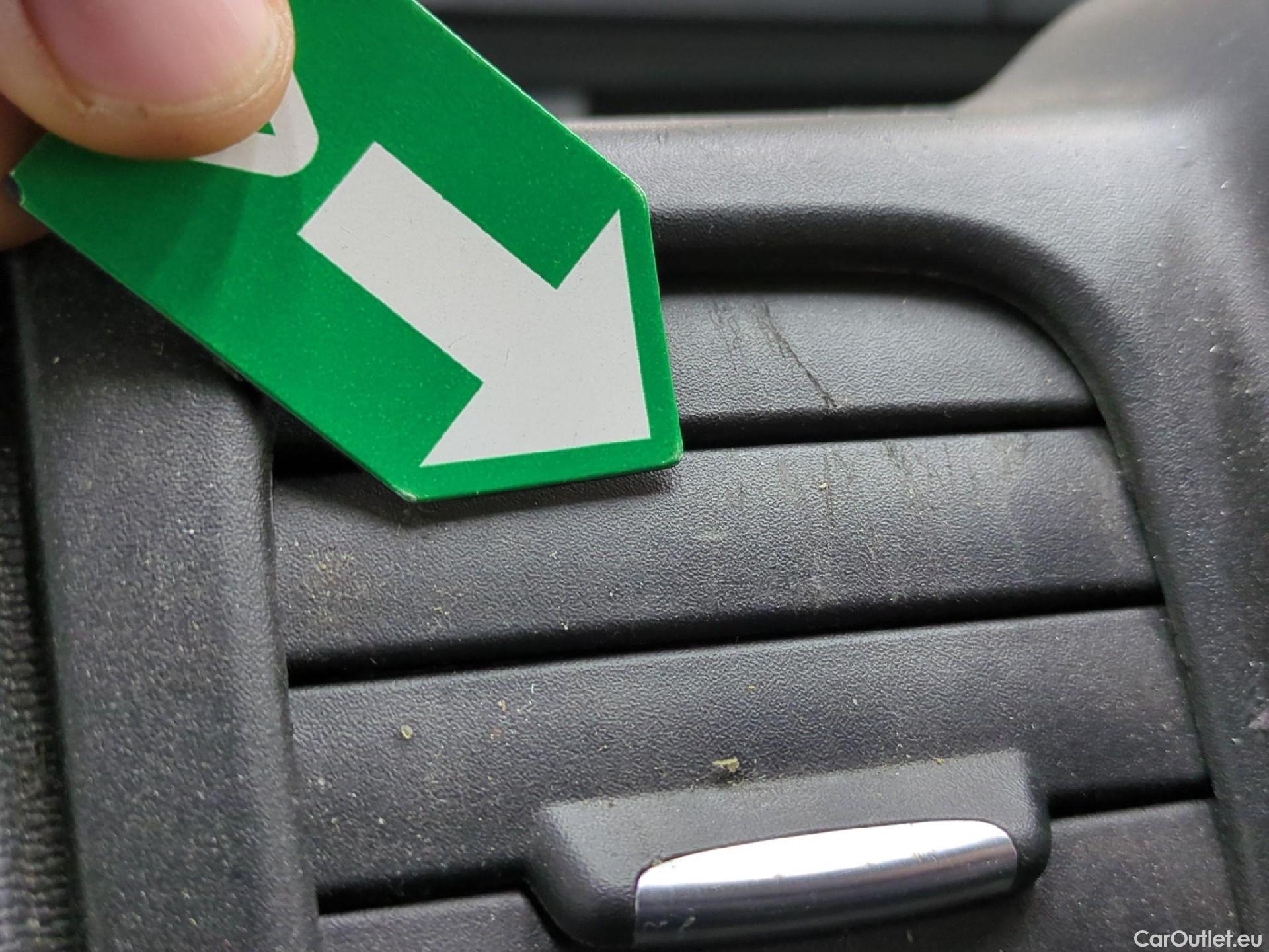  Renault  Trafic RENAULT  / 2019 / 4P / Fourgon tole NV FG GCF L1H1 1000 dCi 120 #2