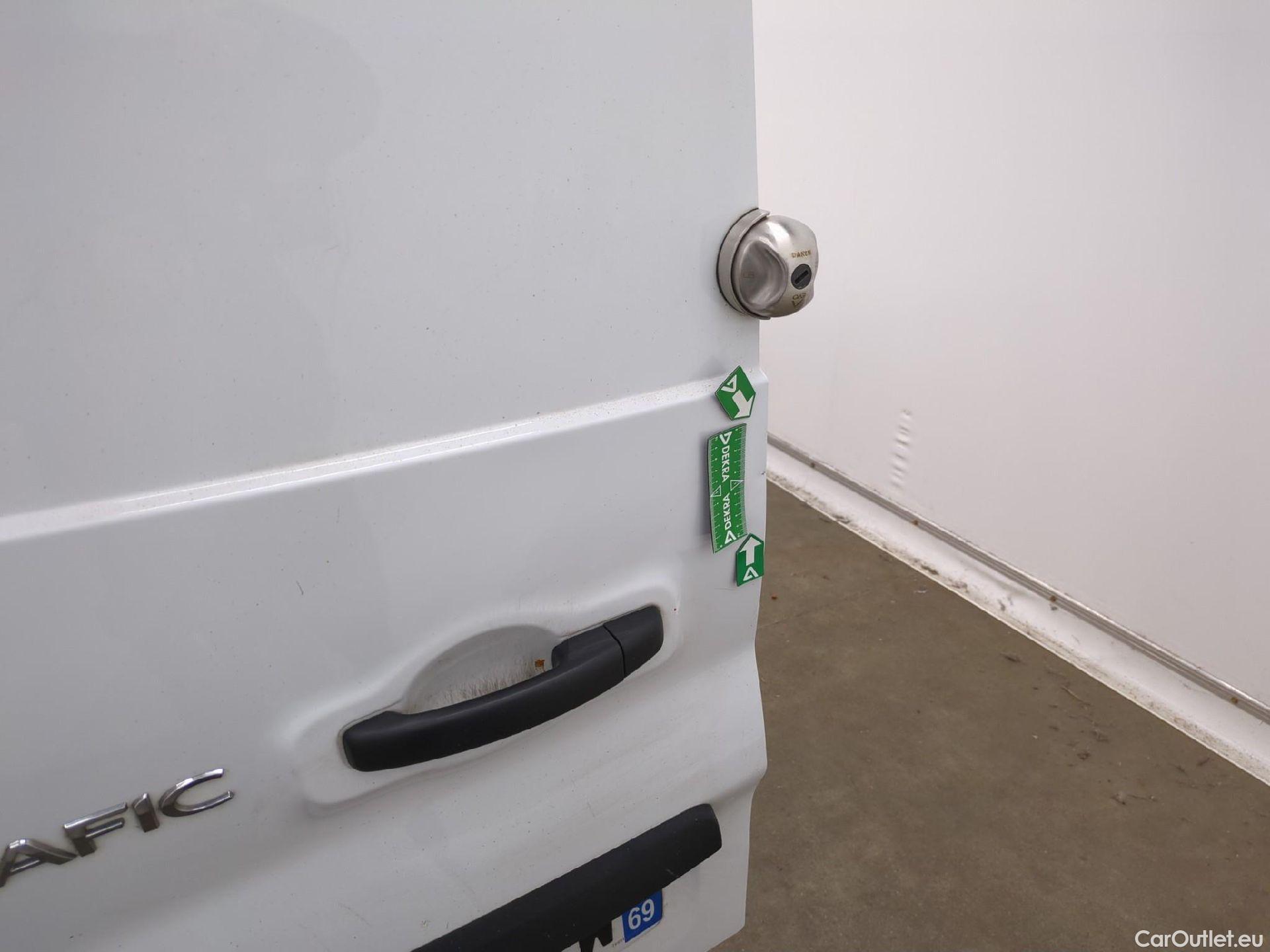  Renault  Trafic RENAULT  / 2019 / 4P / Fourgon tole NV FG GCF L1H1 1000 dCi 120 #43