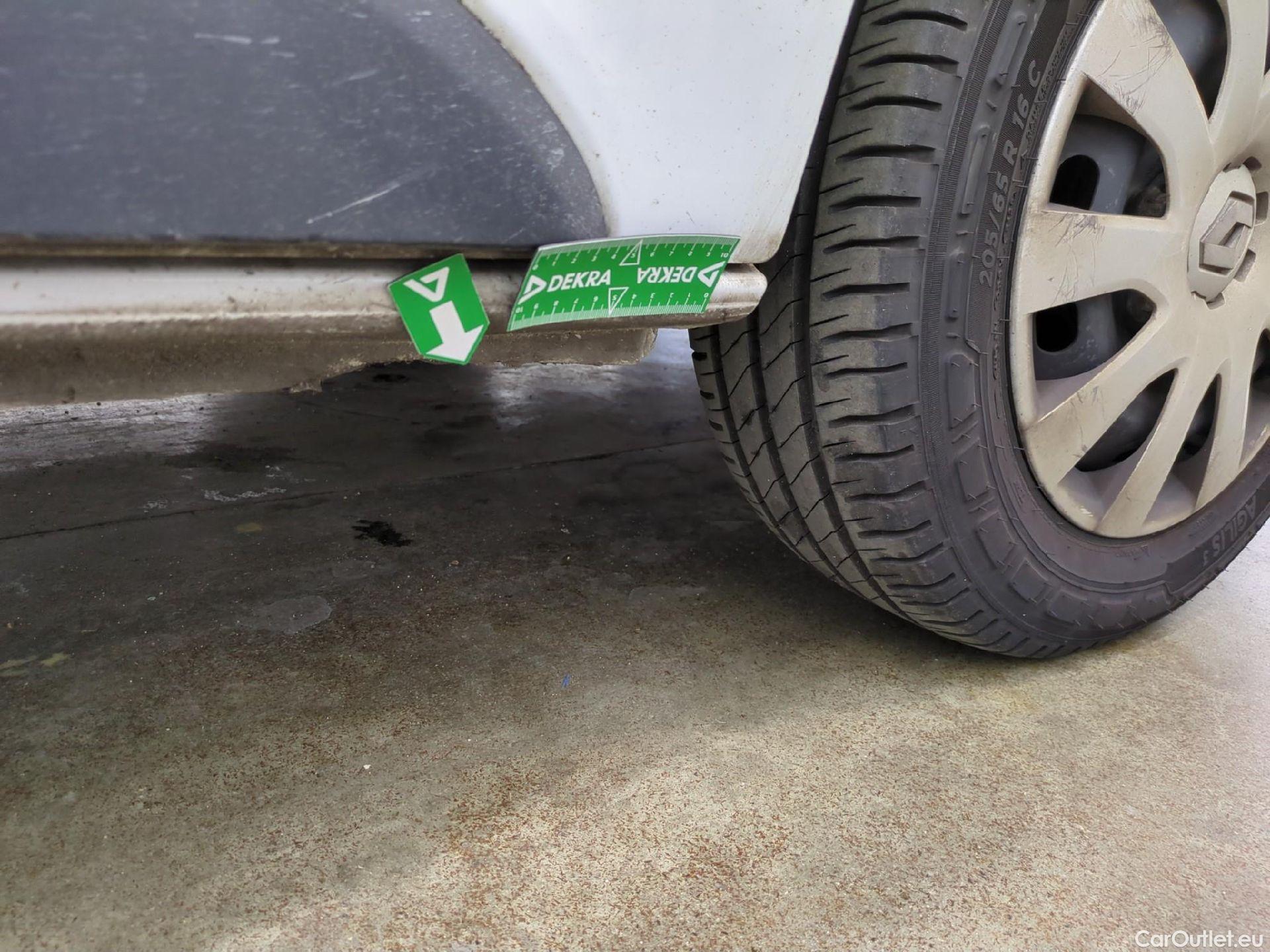  Renault  Trafic RENAULT  / 2019 / 4P / Fourgon tole NV FG GCF L1H1 1000 dCi 120 #62