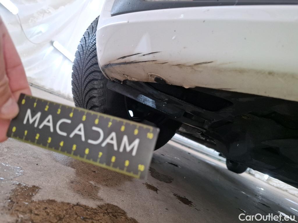  Peugeot  208  Affaire Premium Pack 1.5 HDi 100CV BVM5 E6dT #31