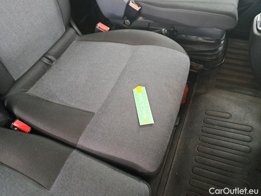  Renault  Master  III Fourgon L2H2 3 5 Grand Confort dCi 135CV BVM6 E6dT #26