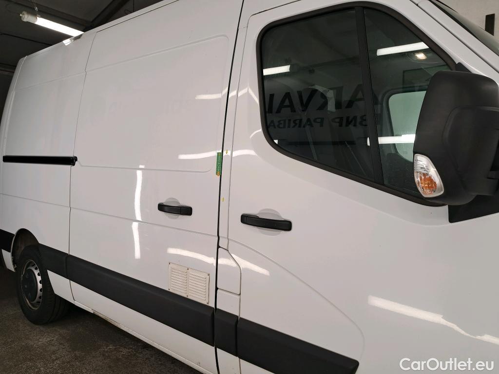  Renault  Master  III Fourgon L2H2 3 5 Grand Confort dCi 135CV BVM6 E6dT #12