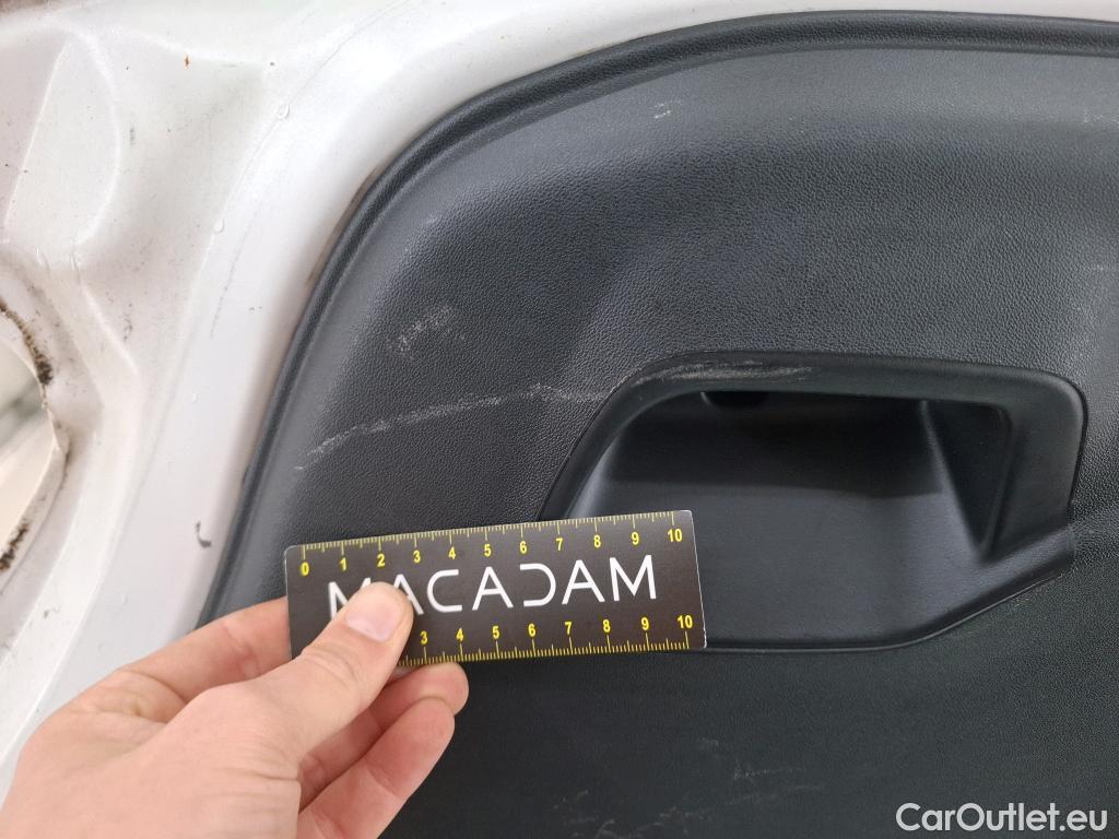  Peugeot  208  Affaire Premium Pack 1.5 HDi 100CV BVM5 E6dT #28