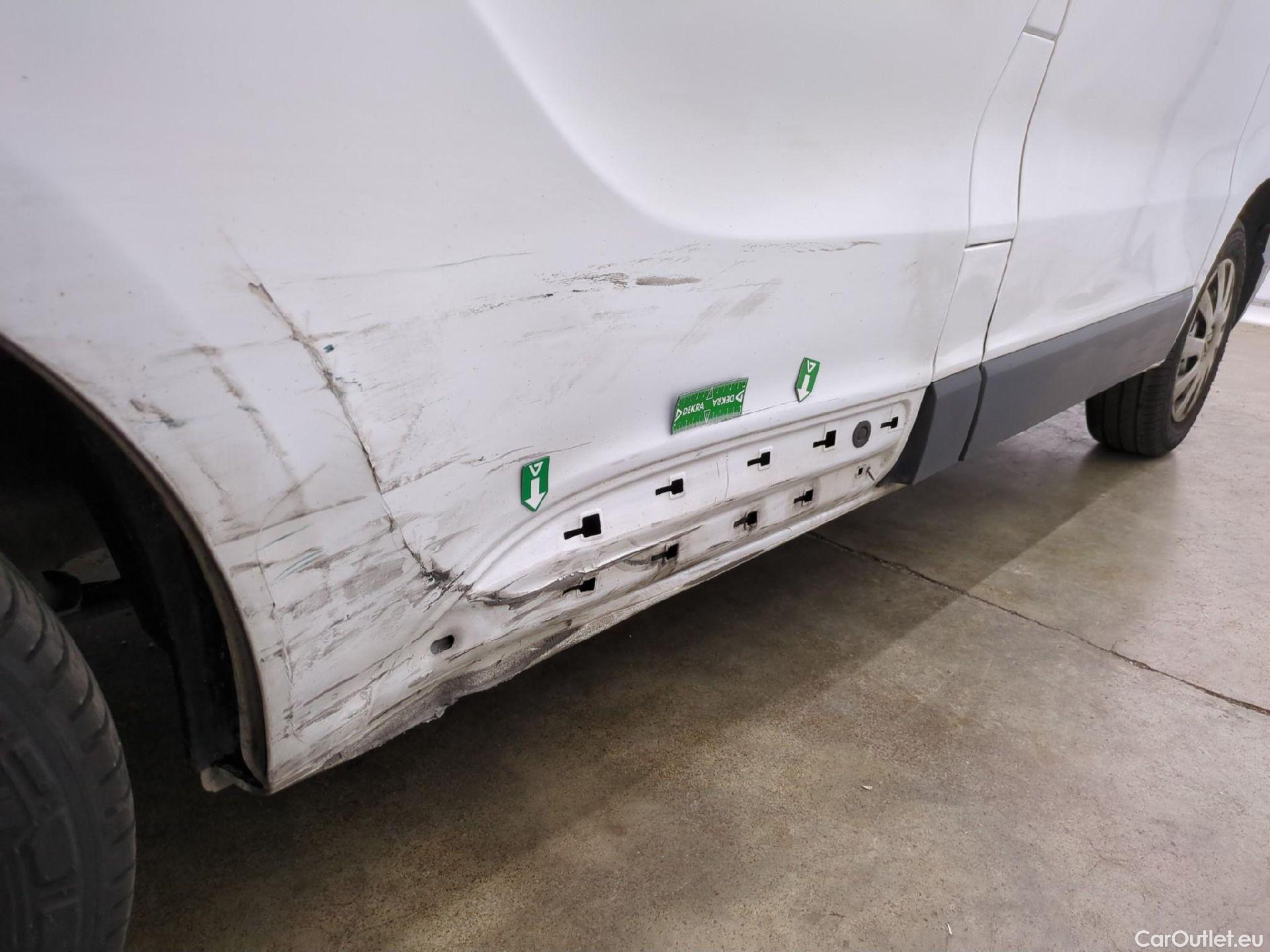  Renault  Trafic RENAULT  / 2019 / 4P / Fourgon tole NV FG GCF L1H1 1000 dCi 120 #34