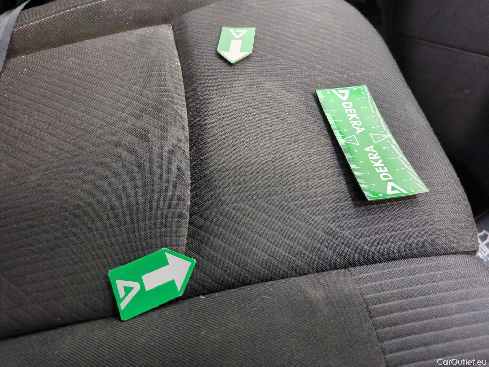  Renault  Trafic RENAULT  / 2019 / 4P / Fourgon tole NV FG GCF L1H1 1000 dCi 120 #6