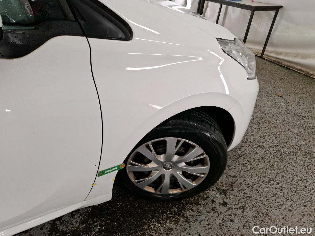  Peugeot  208  Affaire Premium Pack 1.5 HDi 100CV BVM5 E6dT #16