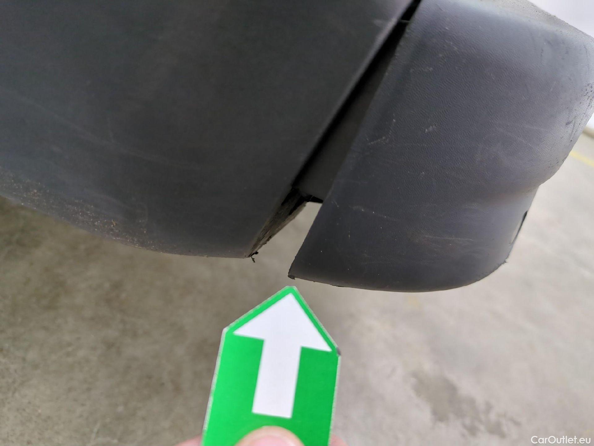  Renault  Trafic RENAULT  / 2019 / 4P / Fourgon tole NV FG GCF L1H1 1000 dCi 120 #61