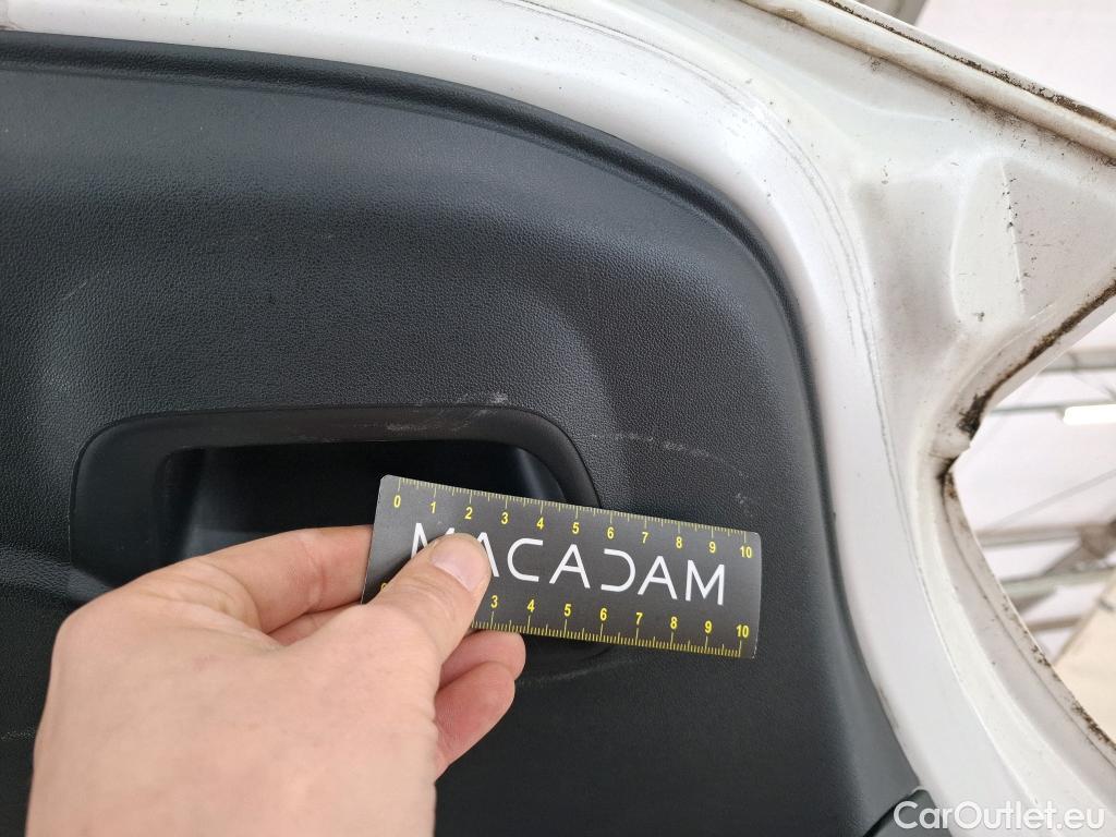  Peugeot  208  Affaire Premium Pack 1.5 HDi 100CV BVM5 E6dT #32