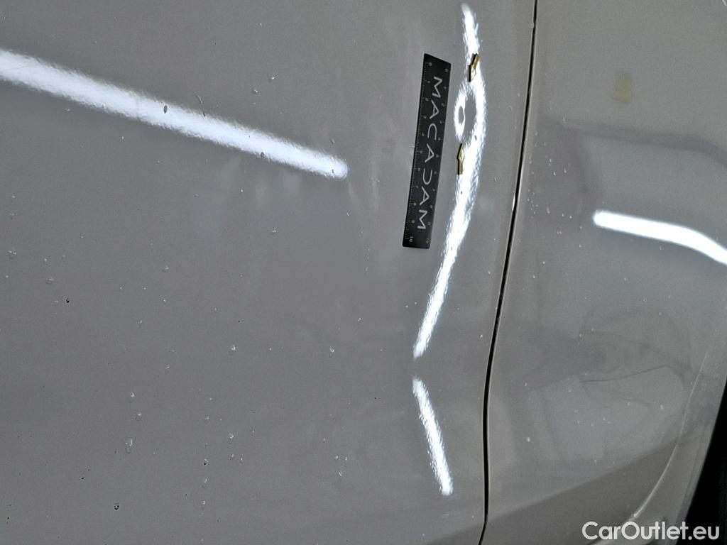  Peugeot  208  Affaire Premium Pack 1.5 HDi 100CV BVM5 E6dT #39