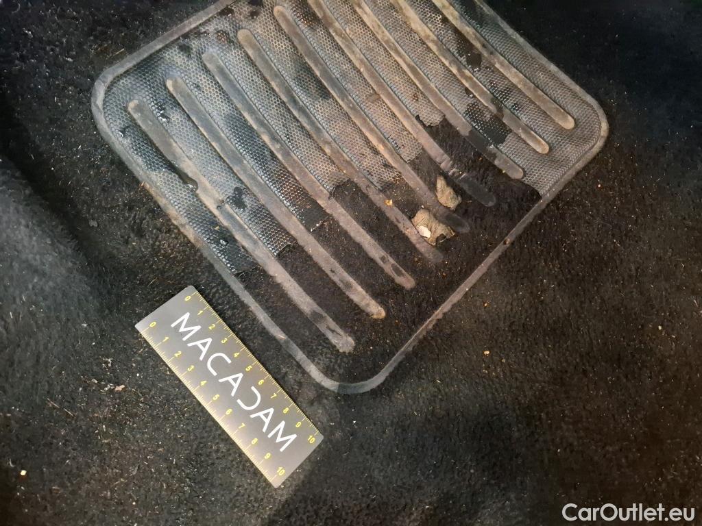  Peugeot  208  Affaire Premium Pack 1.5 HDi 100CV BVM5 E6dT #3