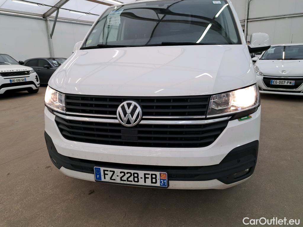  Volkswagen  Transporter VOLKSWAGEN  / 2019 / 4P / Fourgon tôlé 2.0 TDi 150 DSG7 L1H1 Business Plus #4