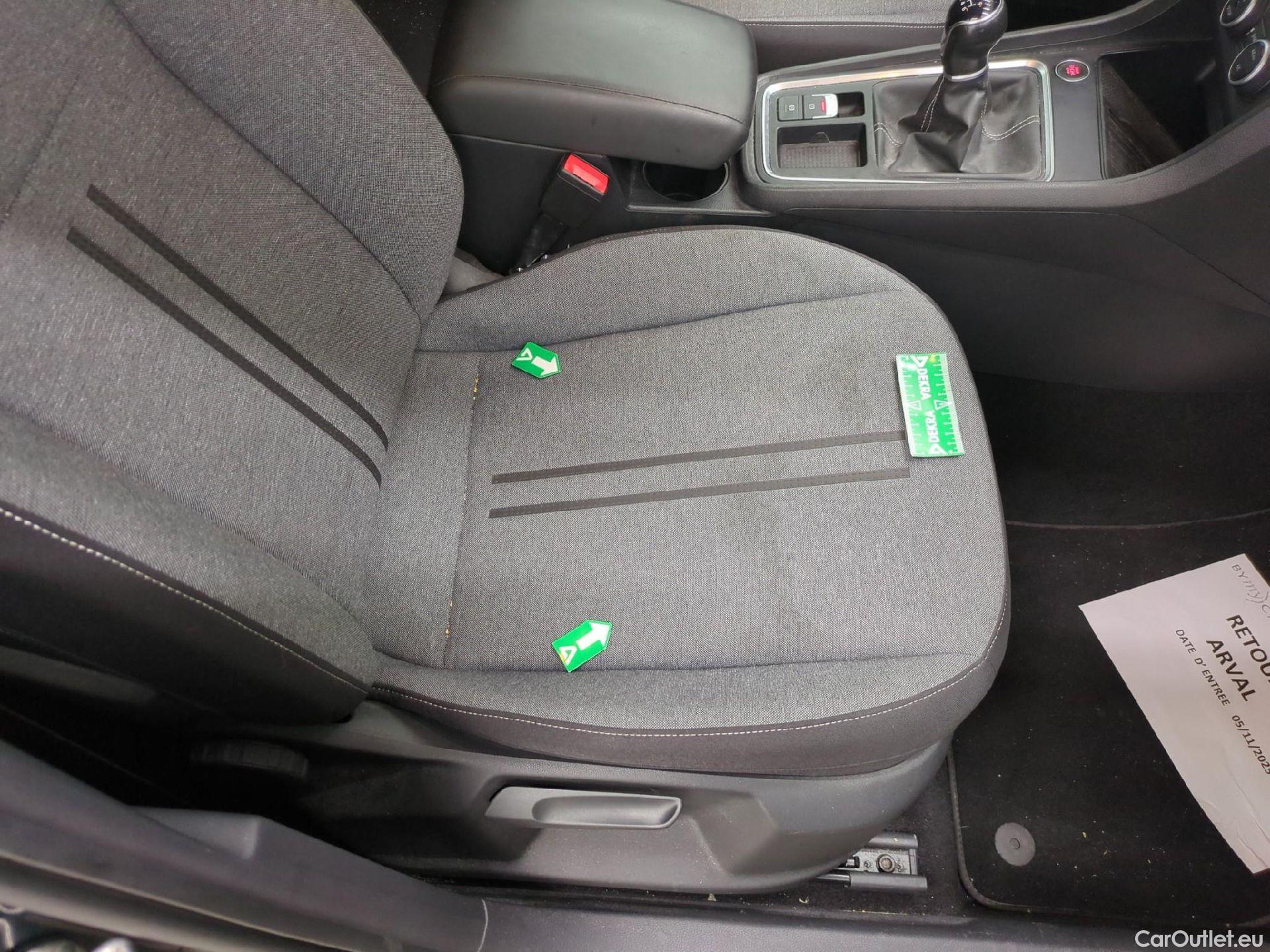  Seat  ATECA SEAT  / 2020 / 5P / SUV 1.0 TSI 115 S&S Style Business TVU #28