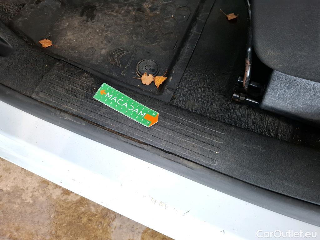  Citroen  Berlingo CITROEN  VU 4p Fourgonnette M 1000kg BlueHDi 100 S&S BVM Worker #17