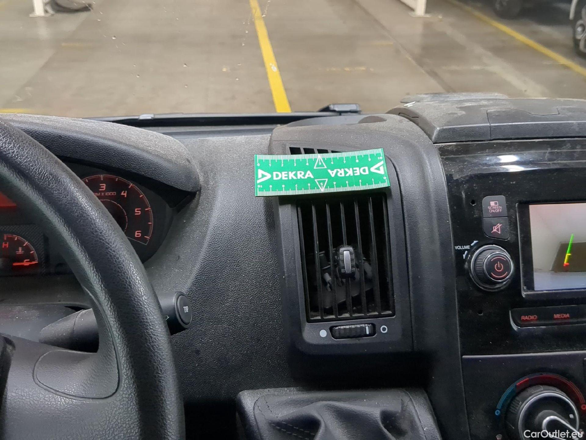  Peugeot  Boxer  Fourgon Surélevé 333 L2H2 Premium BlueHDi 120 Stop&Start 120CV BVM6 #2