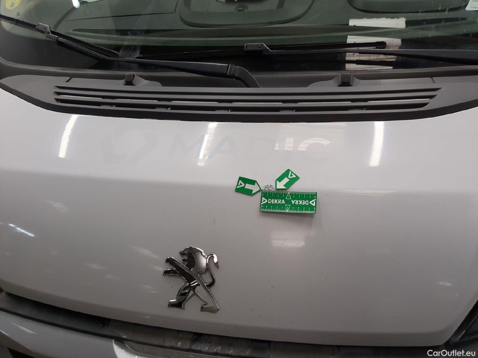  Peugeot  Boxer  Fourgon Surélevé 333 L2H2 Premium BlueHDi 120 Stop&Start 120CV BVM6 #21