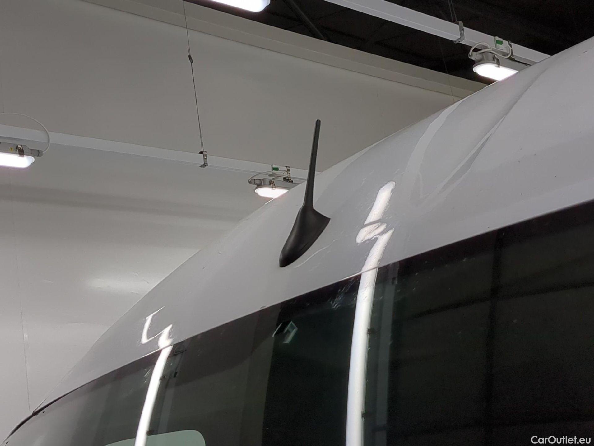  Peugeot  Boxer  Fourgon Surélevé 333 L2H2 Premium BlueHDi 120 Stop&Start 120CV BVM6 #18