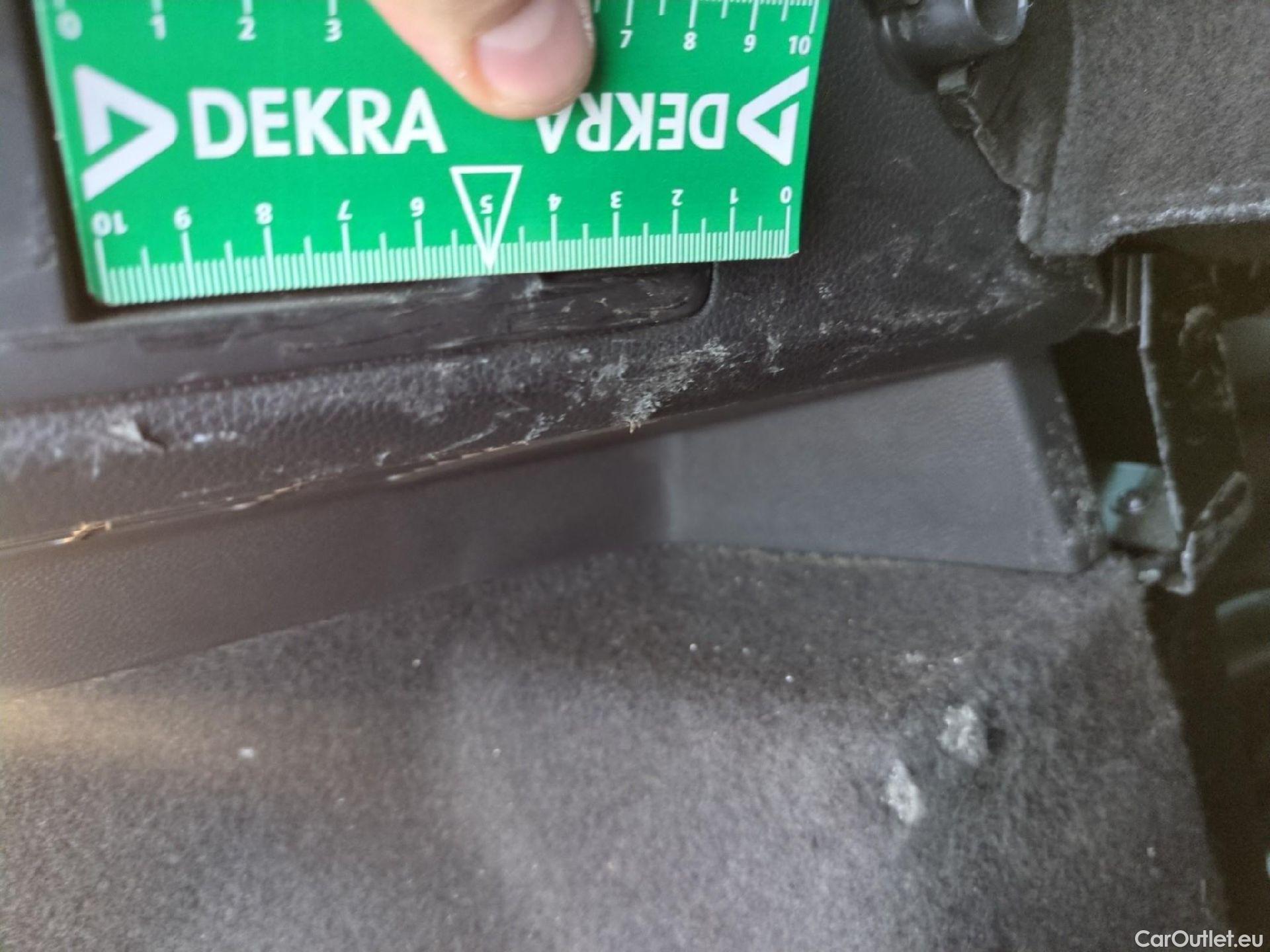  Seat  ATECA SEAT  / 2020 / 5P / SUV 1.0 TSI 115 S&S Style Business TVU #10