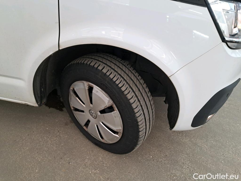  Volkswagen  Transporter VOLKSWAGEN  / 2019 / 4P / Fourgon tôlé 2.0 TDi 150 DSG7 L1H1 Business Plus #9