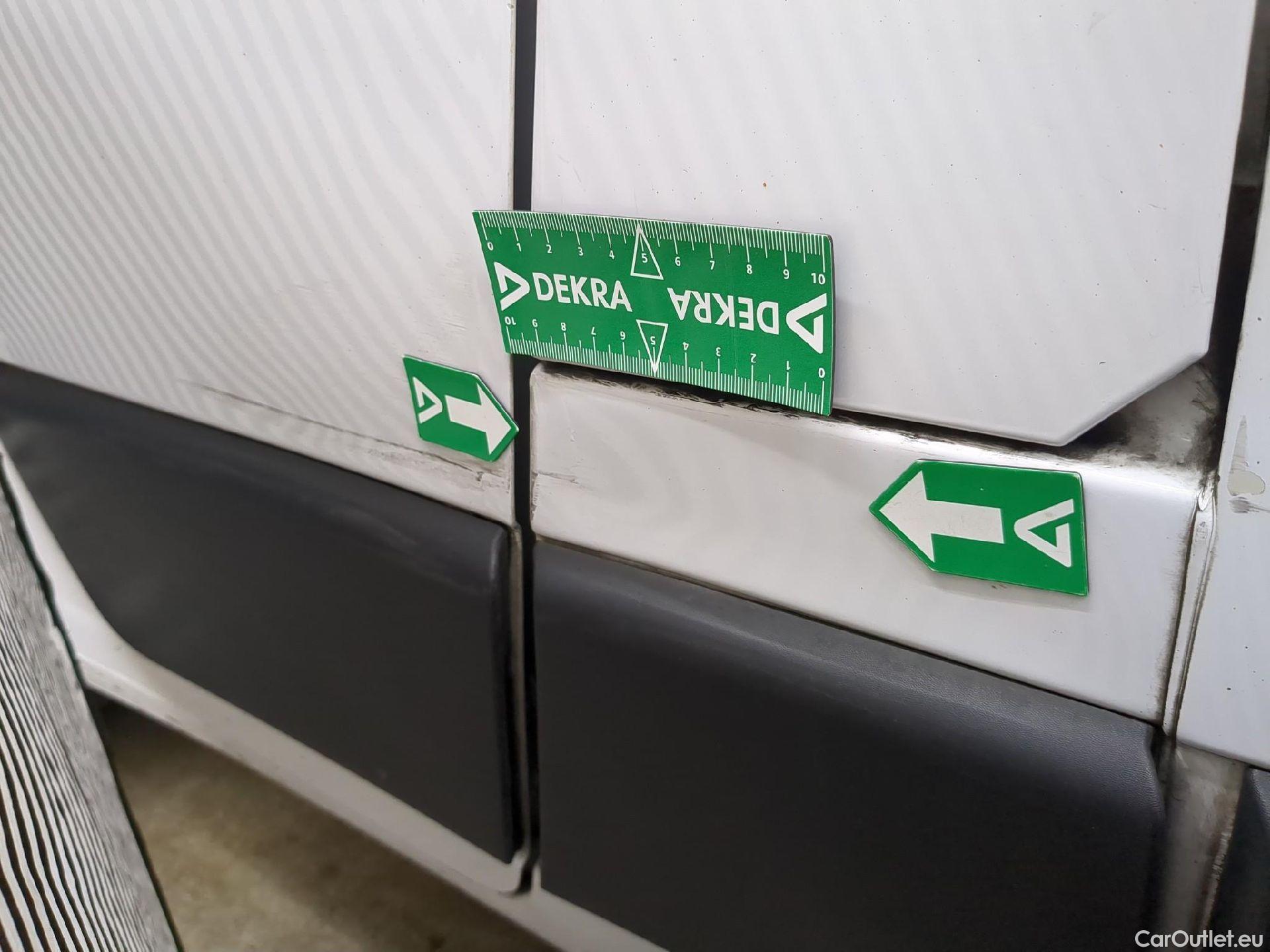  Peugeot  Boxer  Fourgon Surélevé 333 L2H2 Premium BlueHDi 120 Stop&Start 120CV BVM6 #28