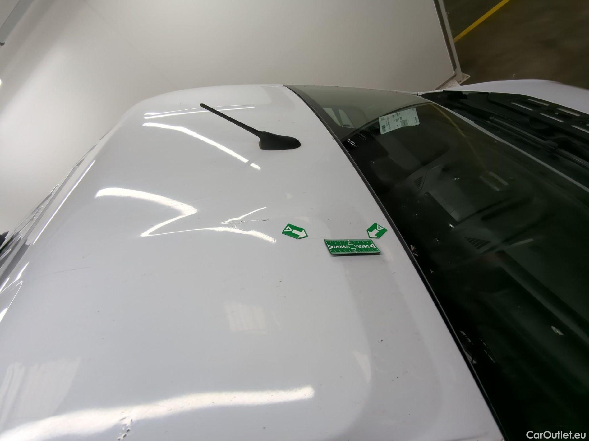  Peugeot  Boxer  Fourgon Surélevé 333 L2H2 Premium BlueHDi 120 Stop&Start 120CV BVM6 #19