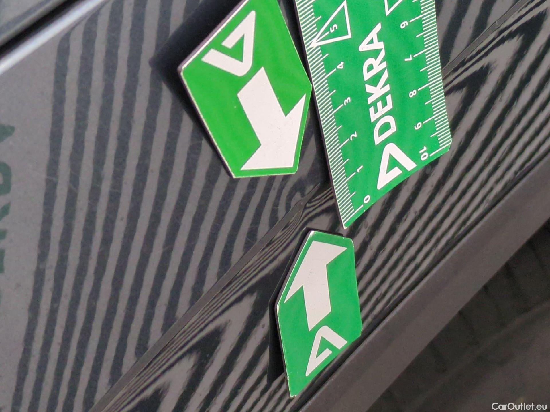  Seat  ATECA SEAT  / 2020 / 5P / SUV 1.0 TSI 115 S&S Style Business TVU #37