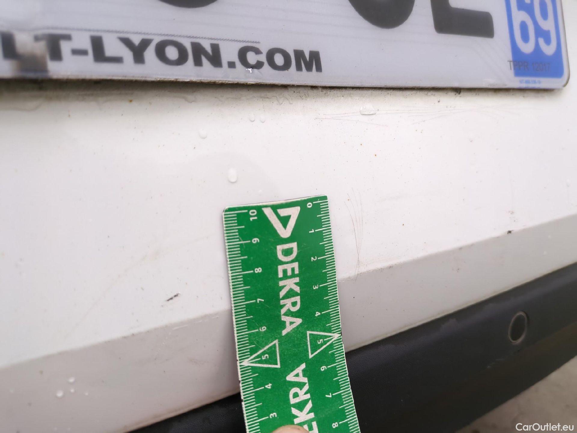  Renault  Megane  IV Berline 5pt. Société Air Nav 1.5 dCi 90CV BVM6 E6 #25