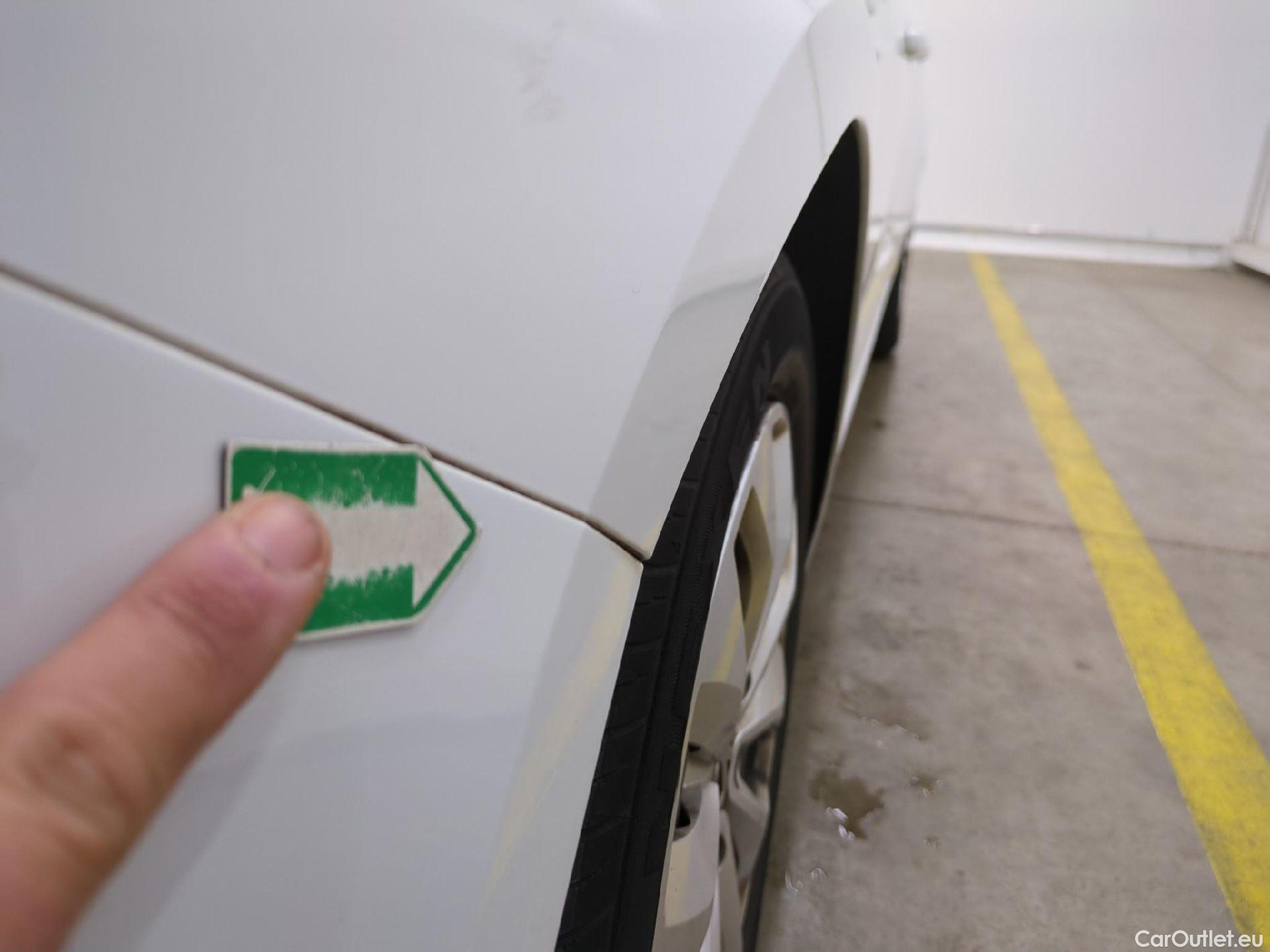  Renault  Megane  IV Berline 5pt. Société Air Nav 1.5 dCi 90CV BVM6 E6 #34