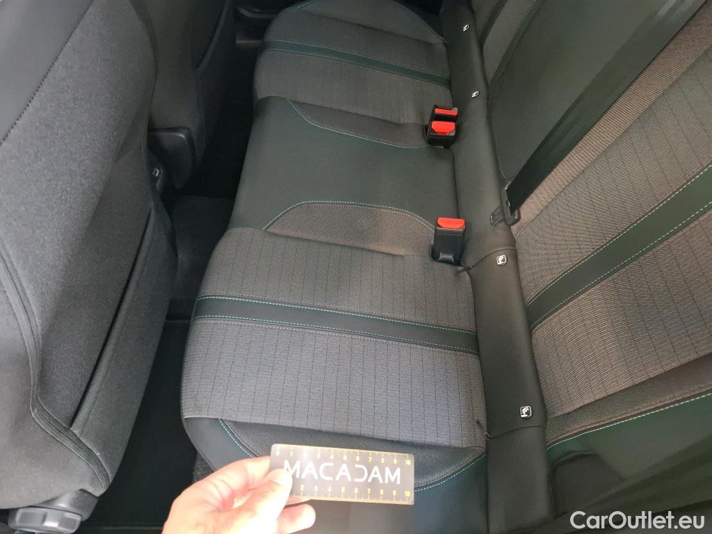  Peugeot  208  Allure Pack 1.2 PureTech 100CV BVA8 E6d #3