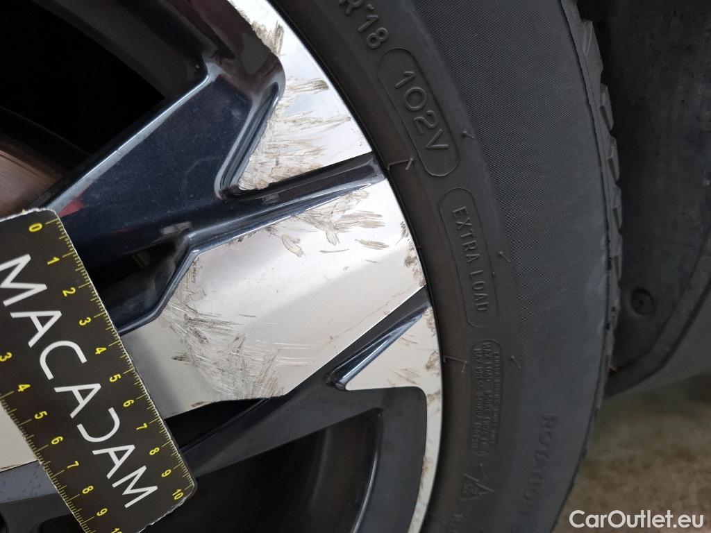  Peugeot  3008  Active Business 1.5 HDi 130CV BVA8 E6d #29