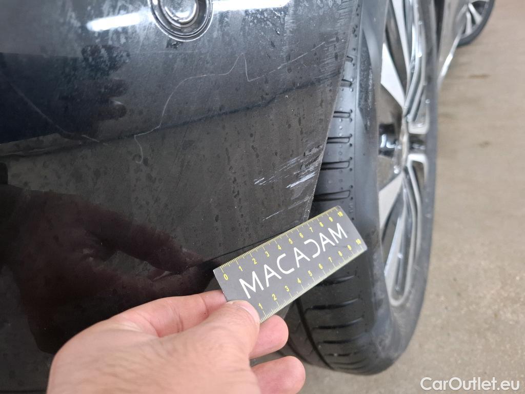  Mercedes  A-Klasse MERCEDES-BENZ Classe A Compact / 2018 / 5P / Berline A 200 d Business Line 8G-DCT #12