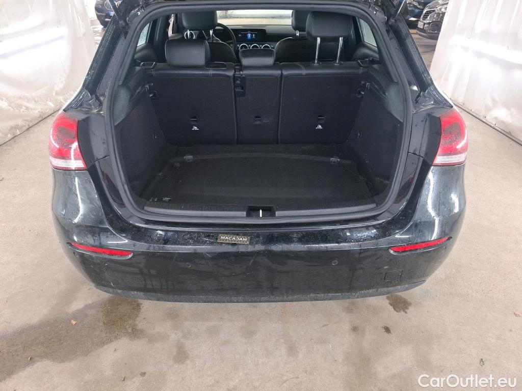  Mercedes  A-Klasse MERCEDES-BENZ Classe A Compact / 2018 / 5P / Berline A 200 d Business Line 8G-DCT #1
