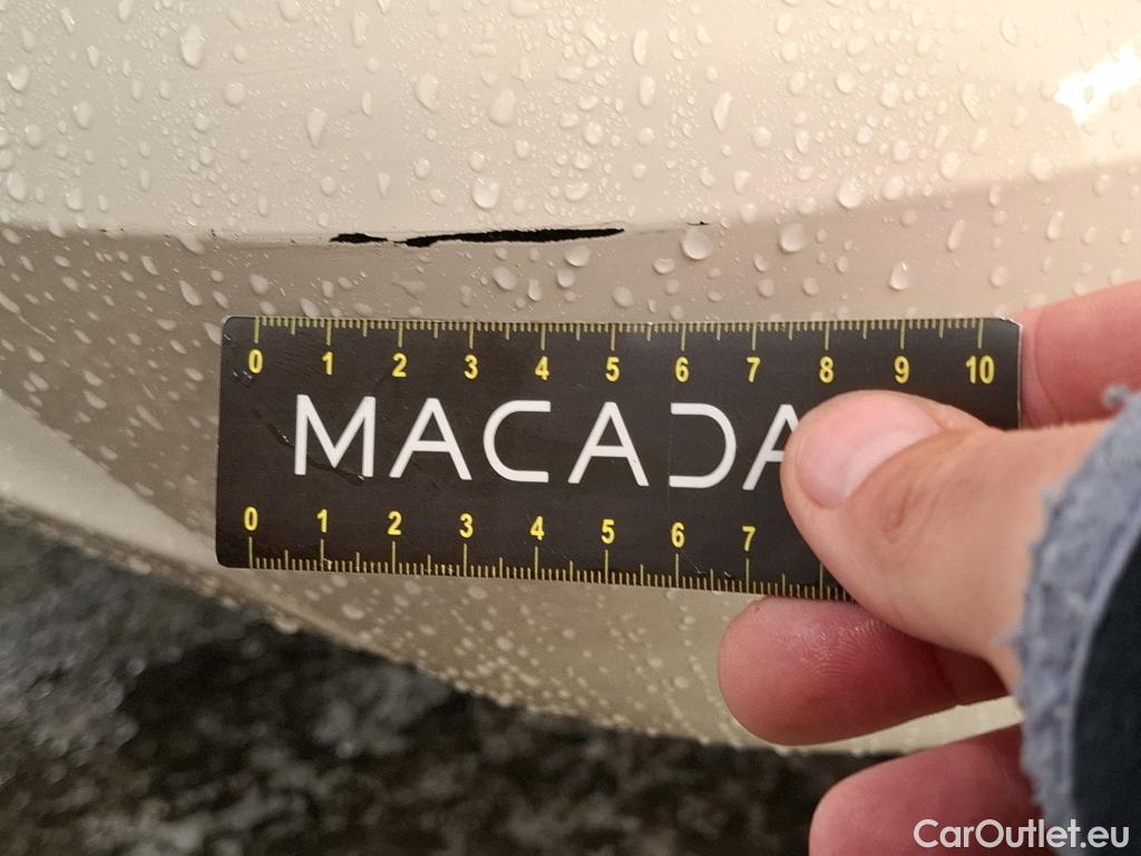  Nissan  Micra NISSAN  / 2016 / 5P / Berline IG-T 92 Acenta #3