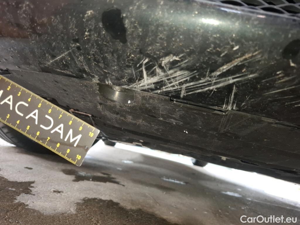  Mercedes  A-Klasse MERCEDES-BENZ Classe A Compact / 2018 / 5P / Berline A 200 d Business Line 8G-DCT #37