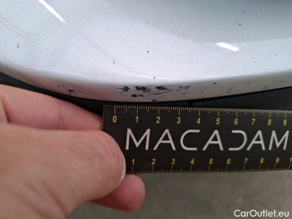  Mercedes  GLA MERCEDES-BENZ  / 2020 / 5P / SUV 1.3  200 AMG LINE DCT #9