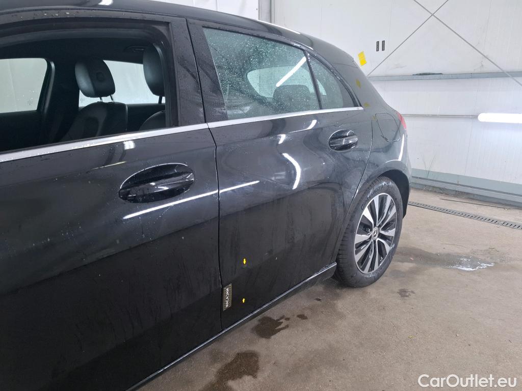  Mercedes  A-Klasse MERCEDES-BENZ Classe A Compact / 2018 / 5P / Berline A 200 d Business Line 8G-DCT #13