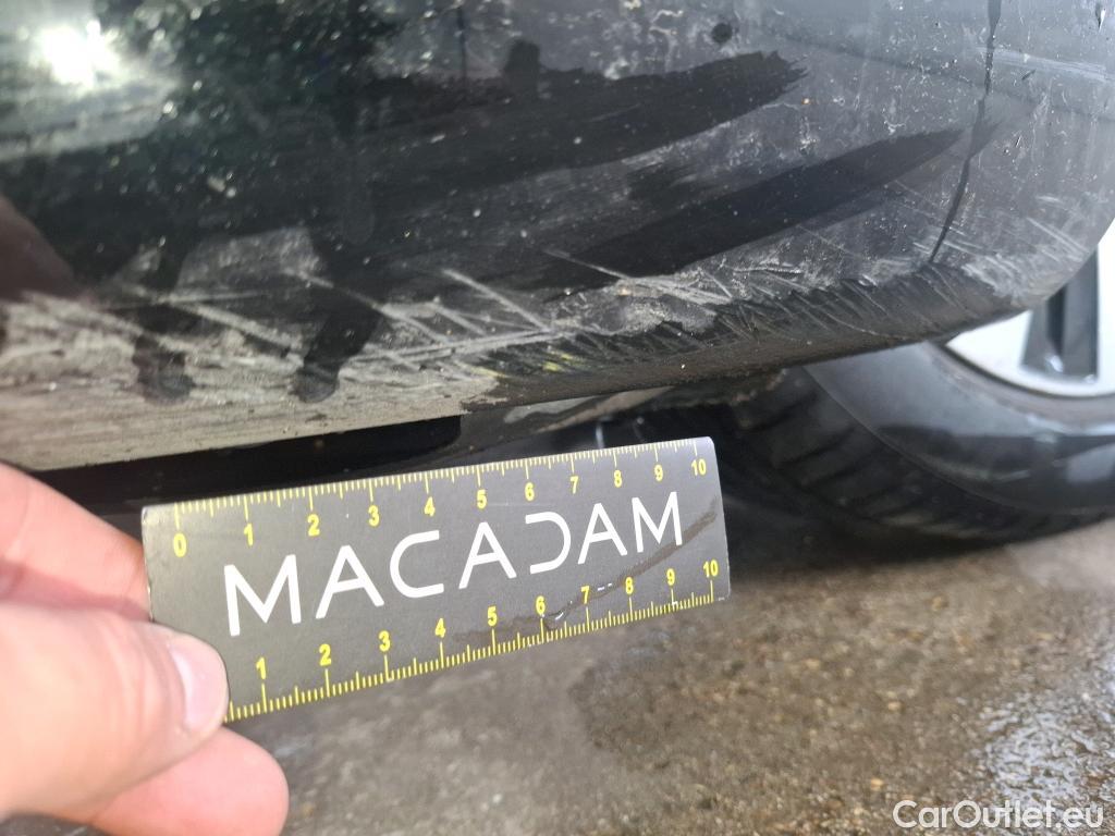  Mercedes  A-Klasse MERCEDES-BENZ Classe A Compact / 2018 / 5P / Berline A 200 d Business Line 8G-DCT #27