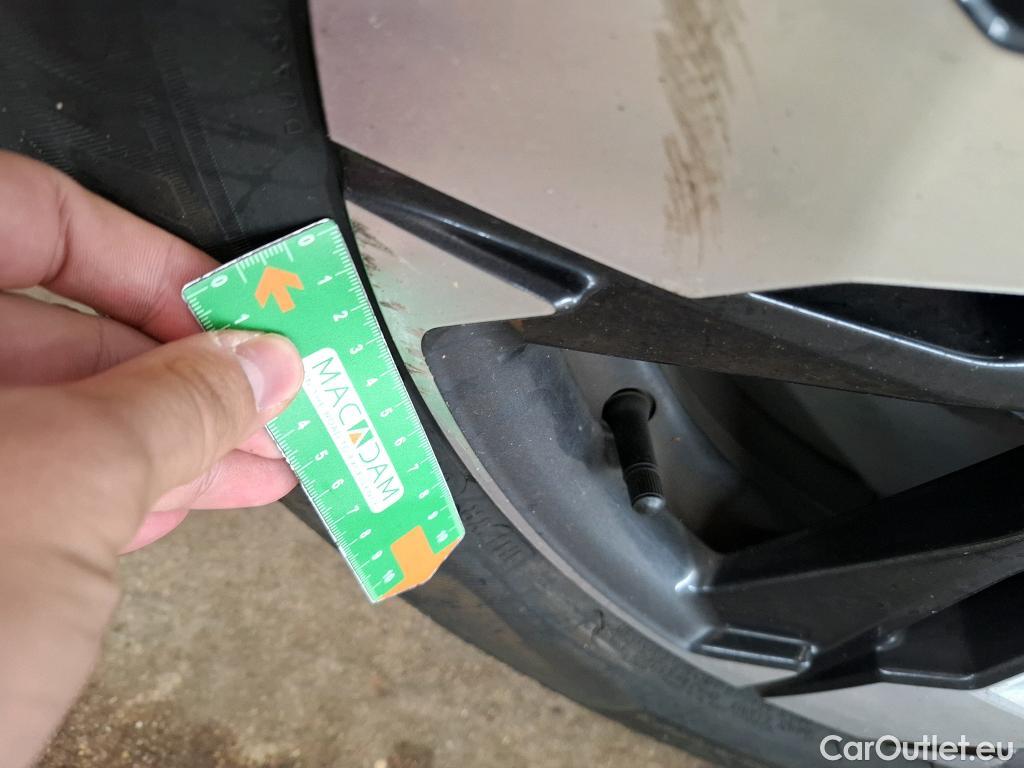  Peugeot  5008  Active Business 1.2 PureTech 130CV BVA8 7 Sieges E6d #35