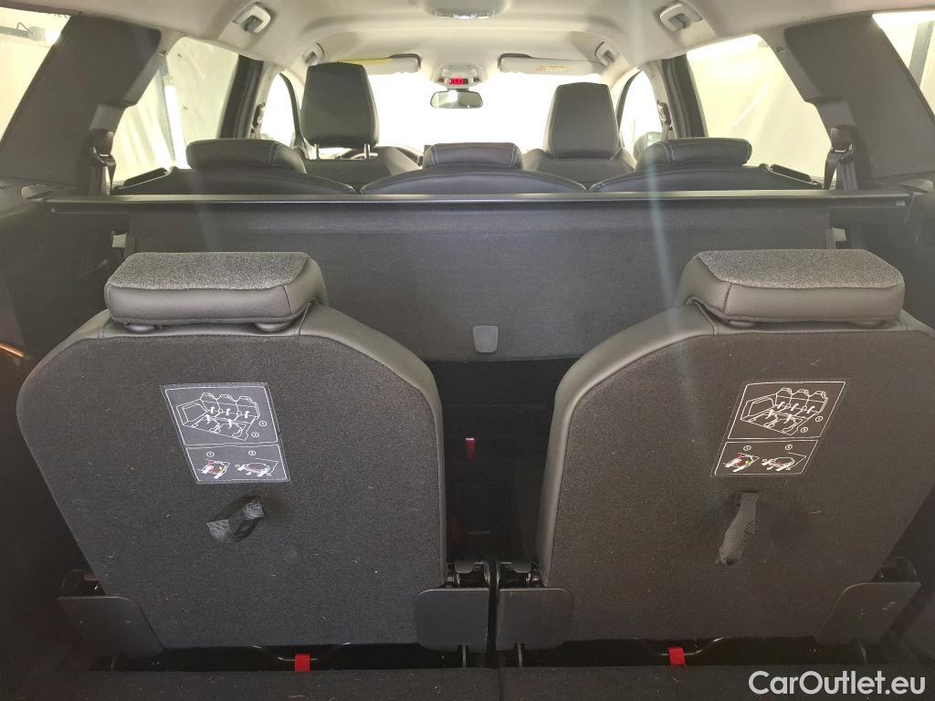  Peugeot  5008  Allure 1.2 PureTech 130CV BVA8 7 Sieges E6d #22
