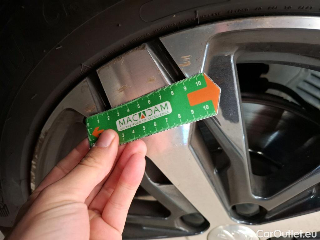  Peugeot  5008  Active Business 1.2 PureTech 130CV BVA8 7 Sieges E6d #3