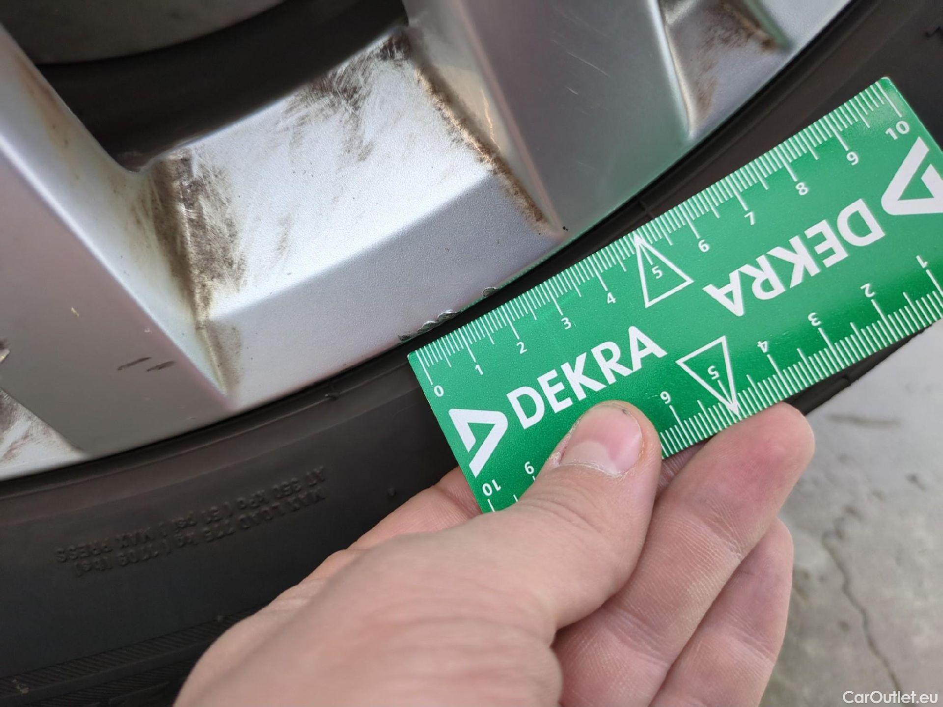  Volkswagen  Tiguan VOLKSWAGEN  / 2020 / 5P / SUV 1.4 eHybrid 245 DSG6 Life Business #14