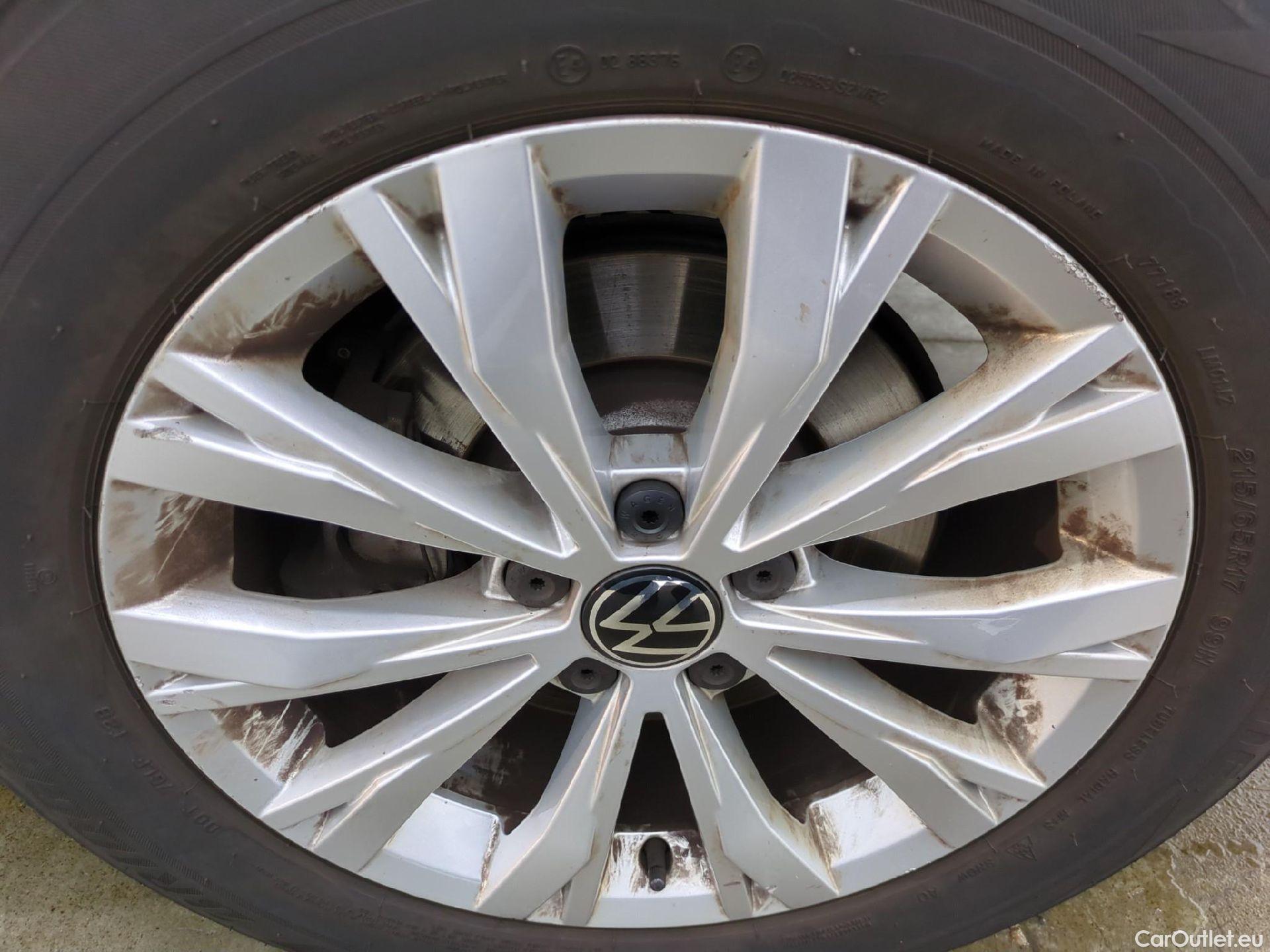  Volkswagen  Tiguan VOLKSWAGEN  / 2020 / 5P / SUV 1.4 eHybrid 245 DSG6 Life Business #16