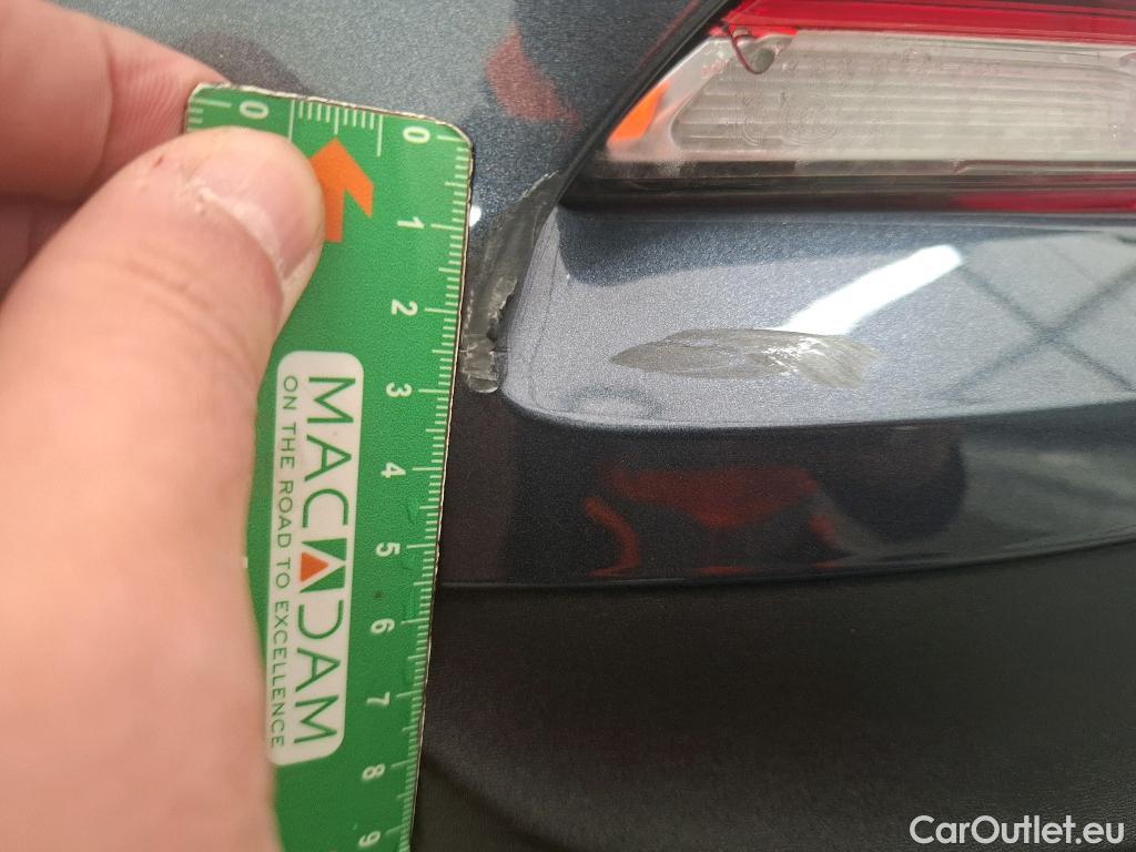  Renault  Kadjar RENAULT  / 2018 / 5P / Crossover Evolution dCi 115 EDC #13