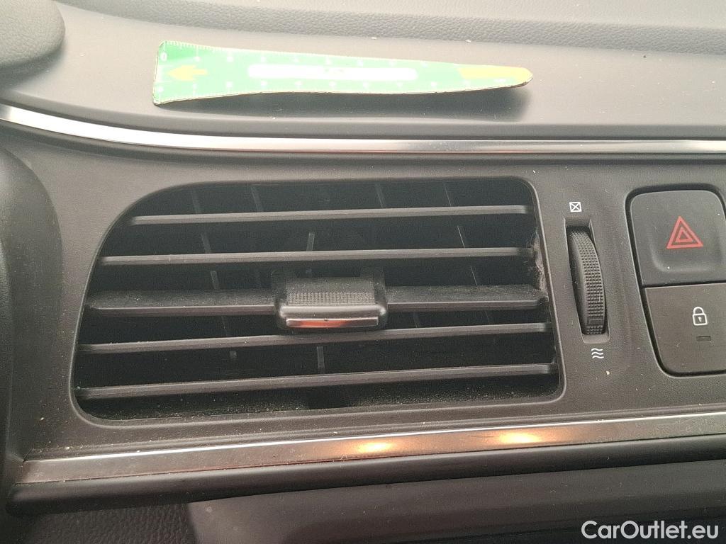  Renault  Kadjar RENAULT  / 2018 / 5P / Crossover Evolution dCi 115 EDC #2