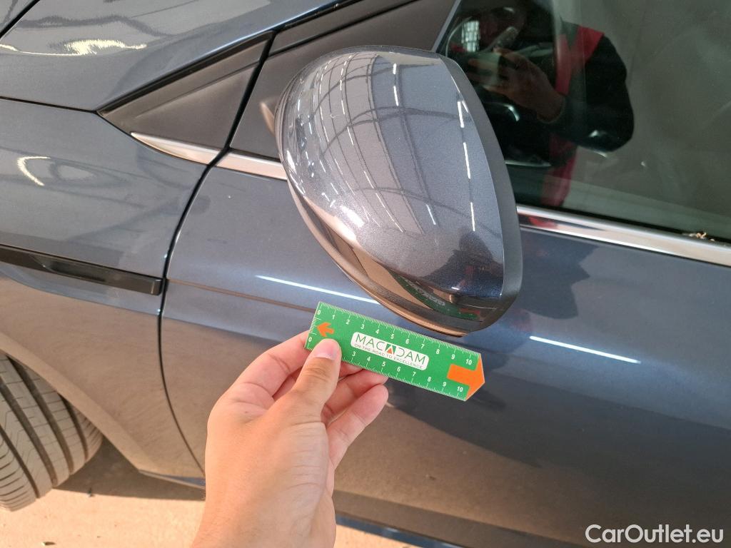  Renault  Megane  IV Estate Business 1.3 TCe 140CV BVA7 E6d / VO RECONDITIONNE - PHOTOS AVANT RECONDITIONNEMENT #9