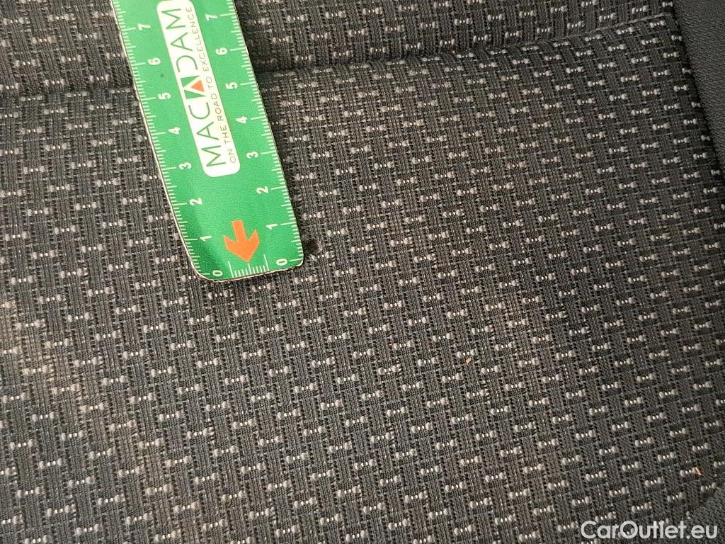  Renault  Kadjar RENAULT  / 2018 / 5P / Crossover Evolution dCi 115 EDC #15