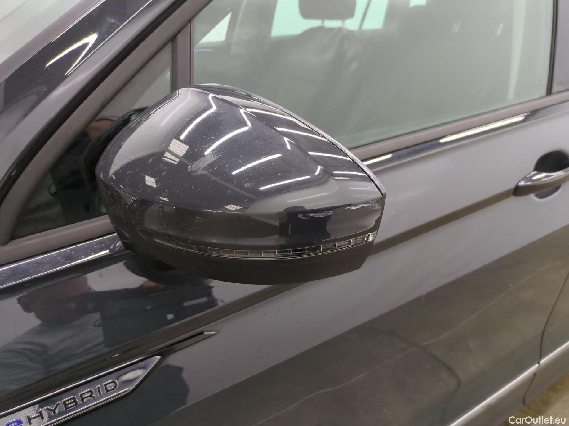  Volkswagen  Tiguan VOLKSWAGEN  / 2020 / 5P / SUV 1.4 eHybrid 245 DSG6 Life Business #3