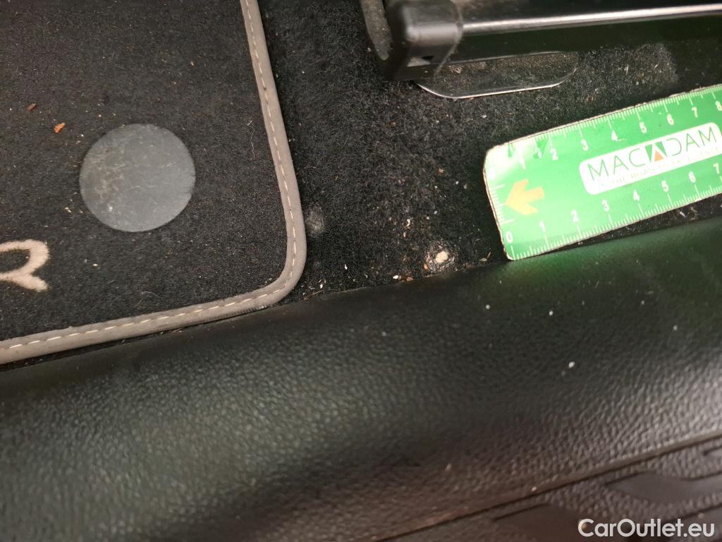  Renault  Kadjar RENAULT  / 2018 / 5P / Crossover Evolution dCi 115 EDC #17