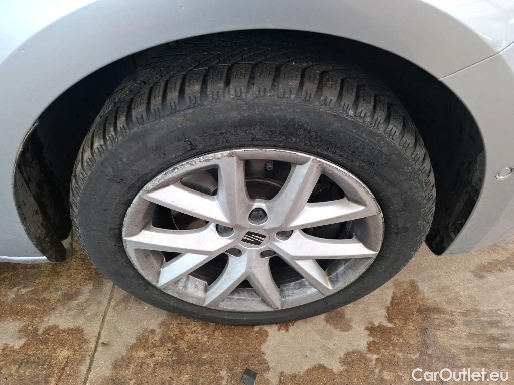  Seat  Leon SEAT  Sportstourer / 2020 / 5P / Break 2.0 TDI 150 DSG S&S Style Business #14