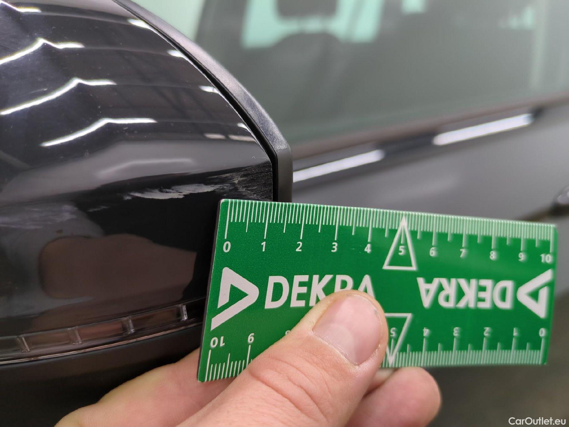  Volkswagen  Tiguan VOLKSWAGEN  / 2020 / 5P / SUV 1.4 eHybrid 245 DSG6 Life Business #1