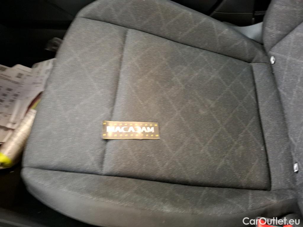  Volkswagen  Golf  VOLKSWAGEN / 2020 / 5P / Berline 2.0 TDI SCR 115 LIFE BUSINESS #11